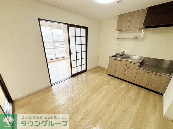 シャトル中山の物件内観写真